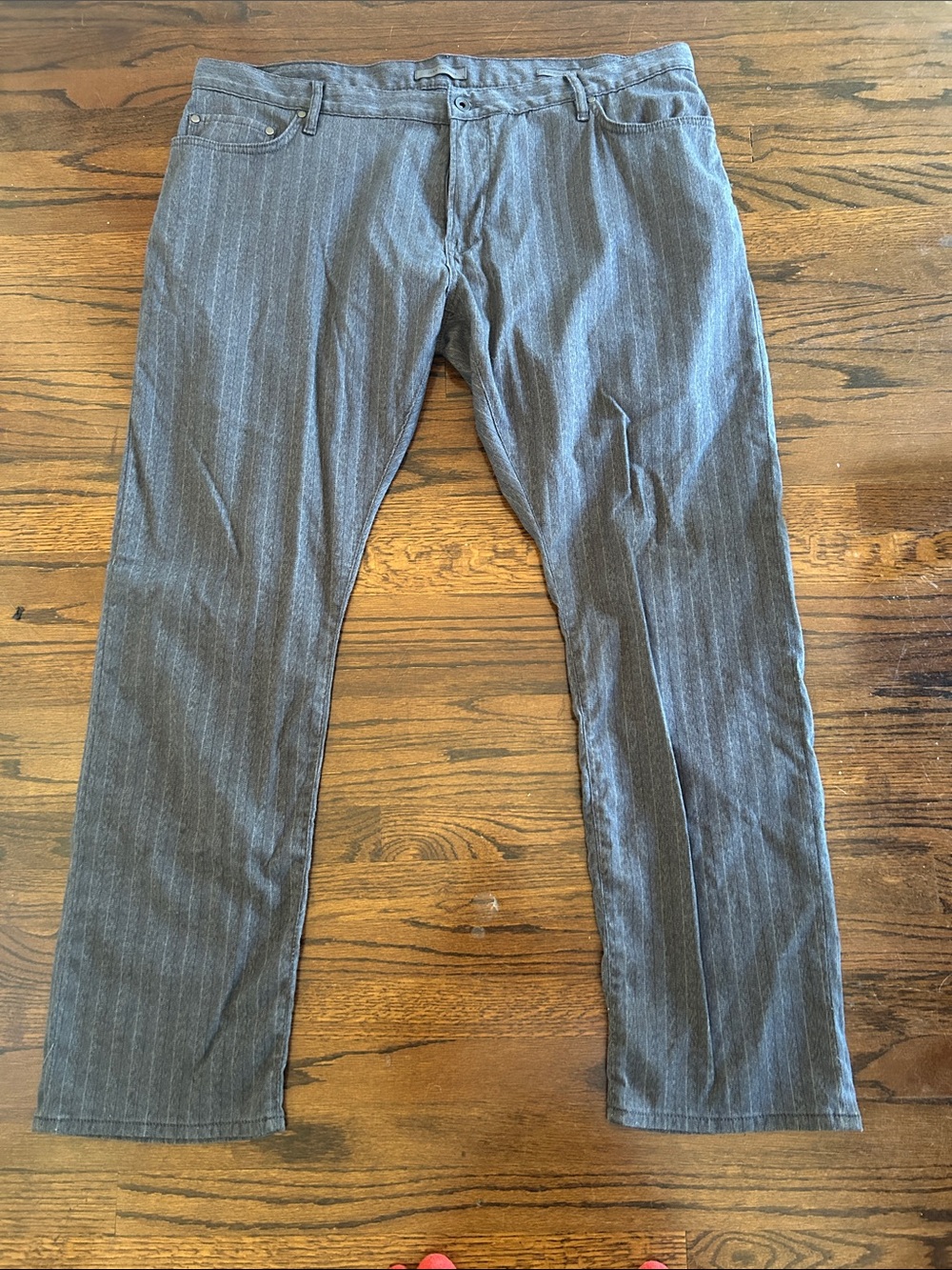 John Varvatos grey pants 
Waist 42
Length 32( inseam)excellent condition